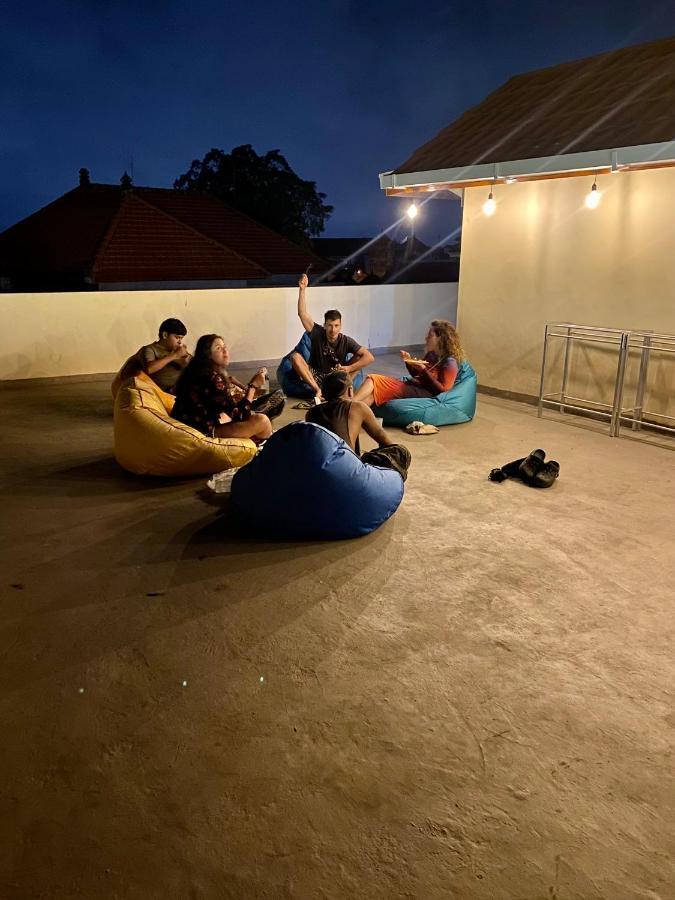 Amigos Guesthouse & Hostel ชังกู ภายนอก รูปภาพ